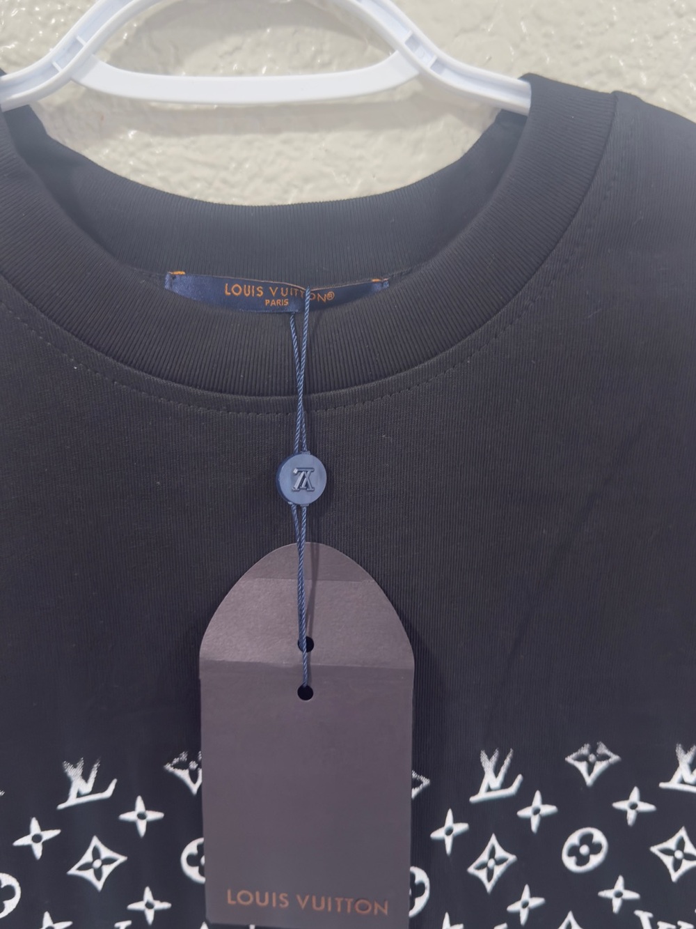 Louis Vuitton Black and White Monogram Short Sleeve Tee - Picture 3 of 4